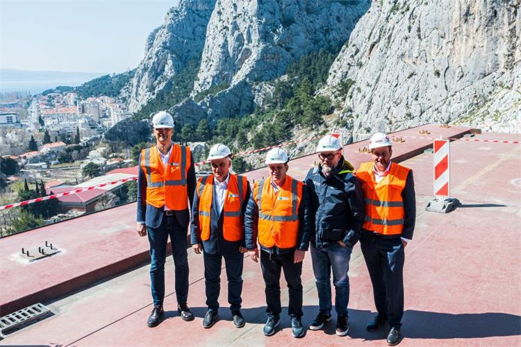 Slika /slike/foto 3_22/foto MIN-OMIS 24-3_22/nsl MIN-OMIS 24-3_22.jpg